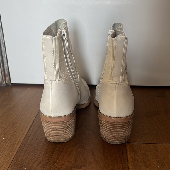 Dolce Vita “Oppry” Zip Ankle Booties - Size 7.5 - Picture 4 of 6